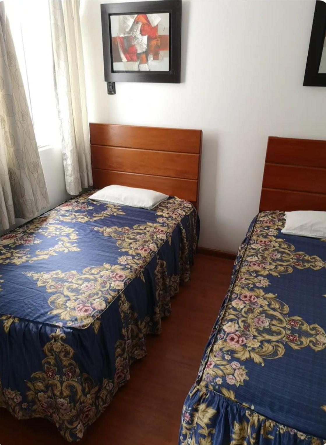 Edificio La Catolica Apartment *